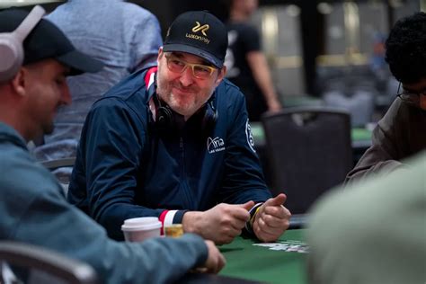 The legend grows: Phil Hellmuth wins his 17th World Series of .